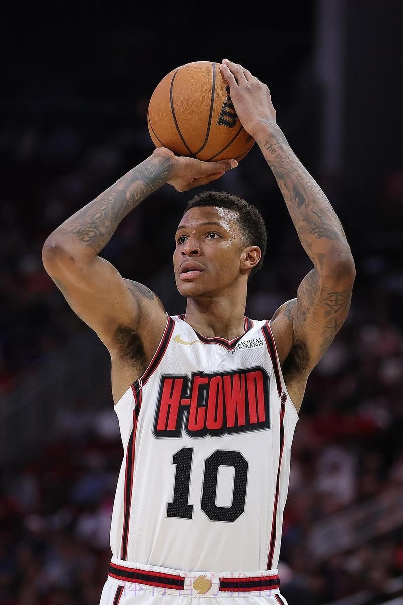 手感冰凉!小贾巴里最近6场比赛三分球41中7,命中率17.1% 手感冰凉!小贾巴里最近6场比赛三分球41中7,命中率17.1%